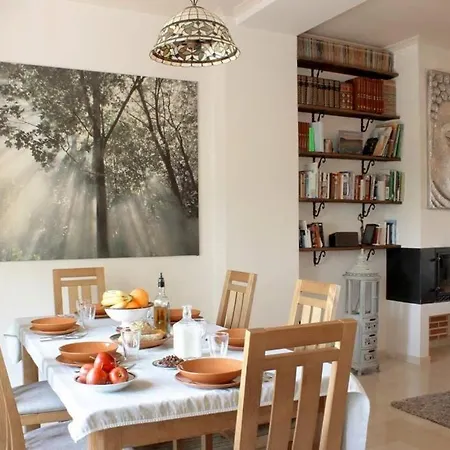 The Retreat House, Close To Alicante And Its Beaches Holiday home *